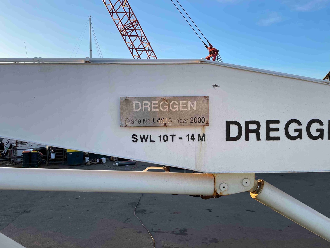 DREGGEN KBC crane, lifting 10 ton at 14 meter